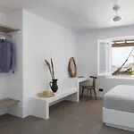 Dream View Villa, 2 Min Walk To The Beach, By Red Windmill Kalafatis
