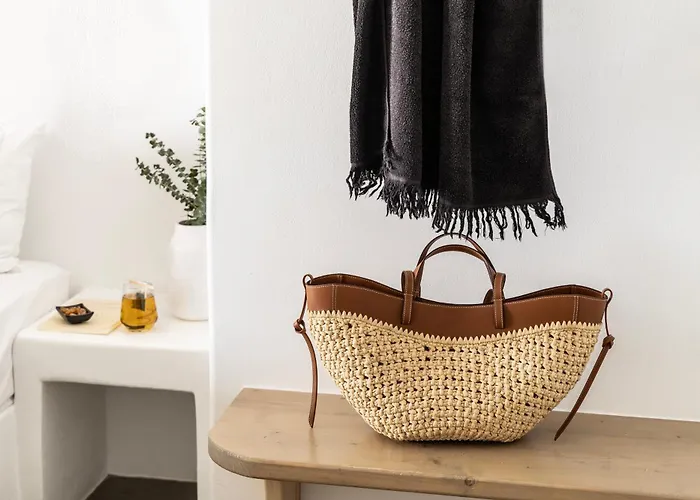 Dream View Villa, 2 Min Walk To The Beach, By Red Windmill *