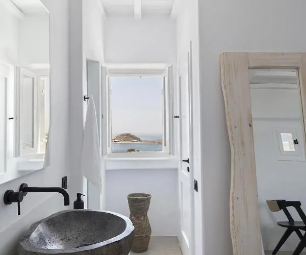 Dream View Villa, 2 Min Walk To The Beach, By Red Windmill