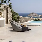 Dream View Villa, 2 Min Walk To The Beach, By Red Windmill